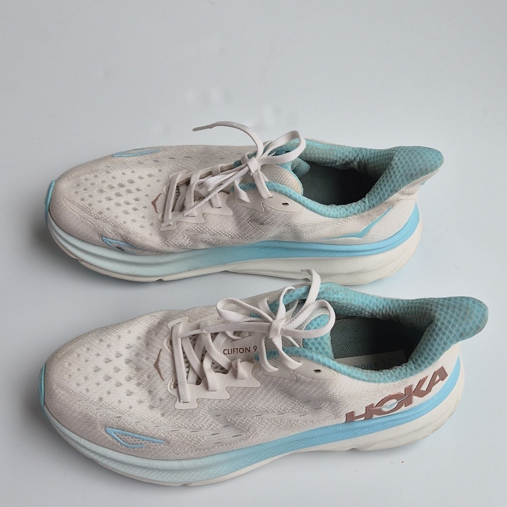 Hoka Clifton 9 White and Light Blue Athletic Running Shoes - Picture 5 of 9